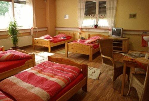 Econo Motel Goelzer Бюхенбойрен Екстер'єр фото